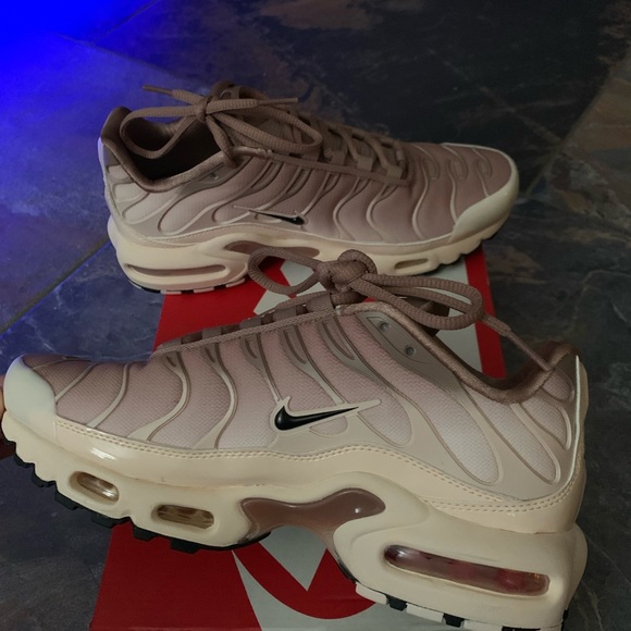 guava ice air max plus